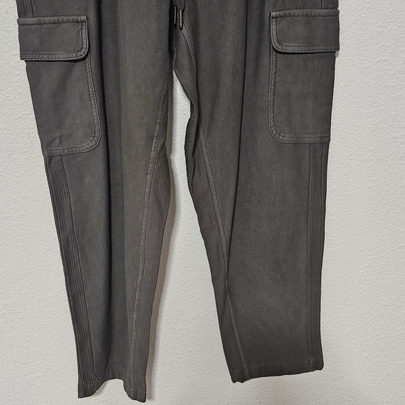 NWT Athleta Farralon  cargo crop size 6 - Picture 3 of 13